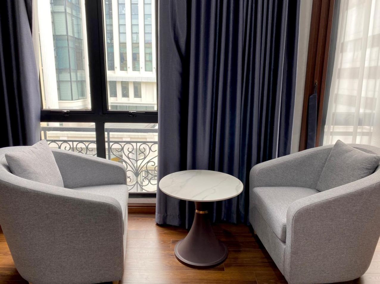 NguyẽN QuyèN Hotel Hanoï Extérieur photo