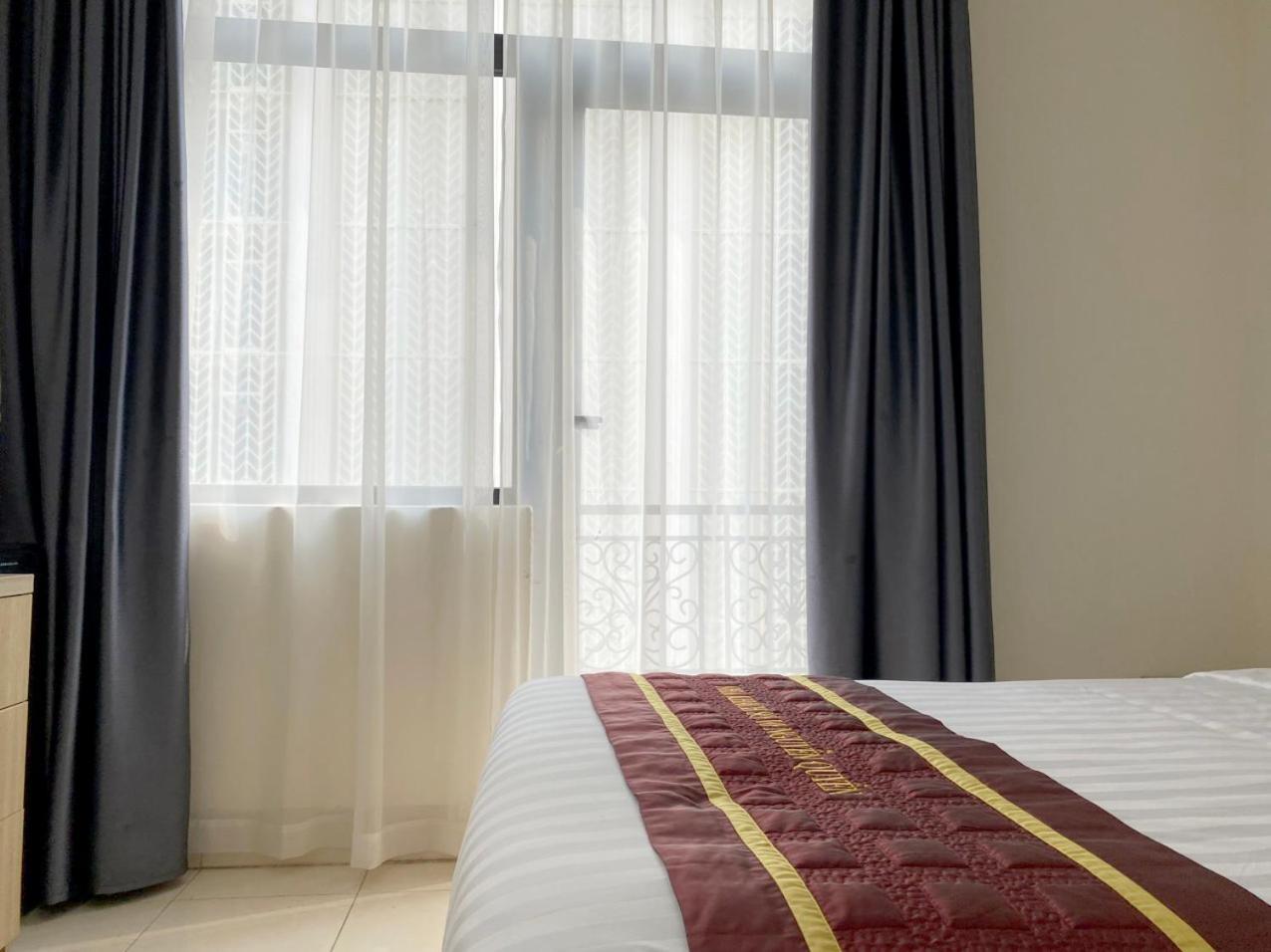 NguyẽN QuyèN Hotel Hanoï Extérieur photo